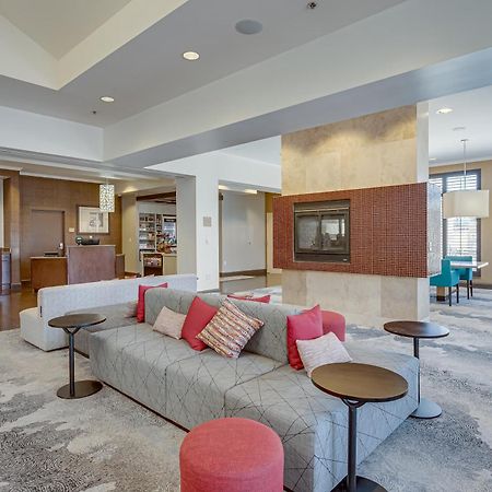 Hilton Garden Inn Phoenix Airport North Екстериор снимка